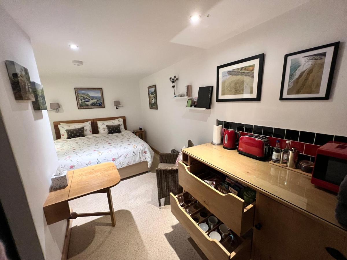 Lands End Hostel And B&B Sennen Esterno foto