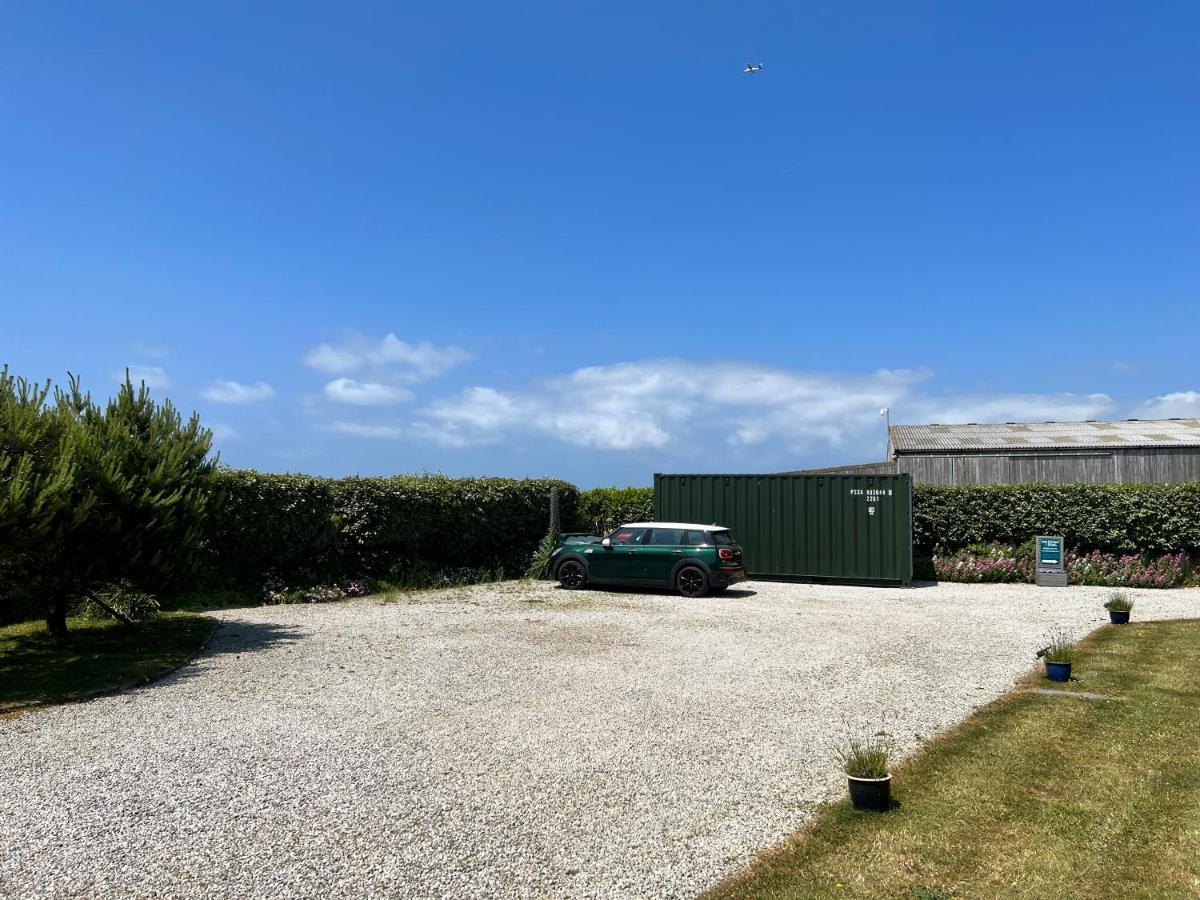 Lands End Hostel And B&B Sennen Esterno foto